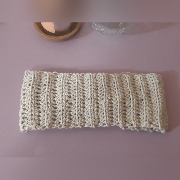 💫NWOT Crochet Headband 💫 - Picture 3 of 5